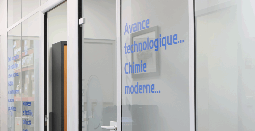 Assemblage par collage : pourquoi l’analyse des risques est un pilier de la réussite ?